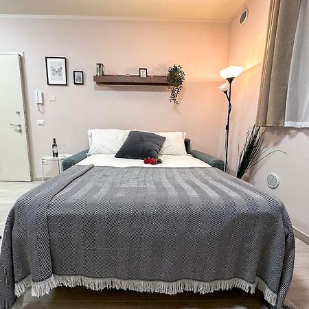 Apartamento La Rosa Dei Venti Con Parcheggio E Ampio Giardino In Centro Lucca Exterior foto